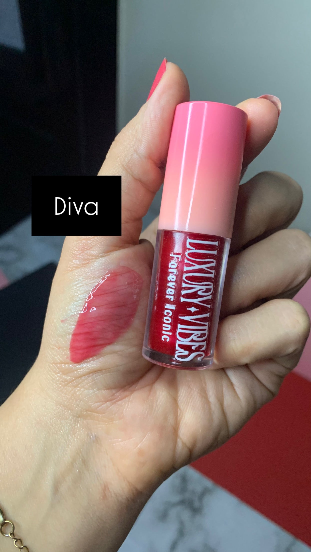 DIVA Red Lip Gloss 5ml